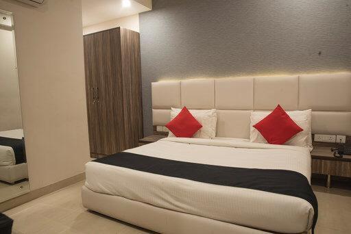 Mavens Inn คูร์เคาน์ ภายนอก รูปภาพ